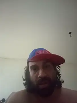 Larry213 live cam on StripChat