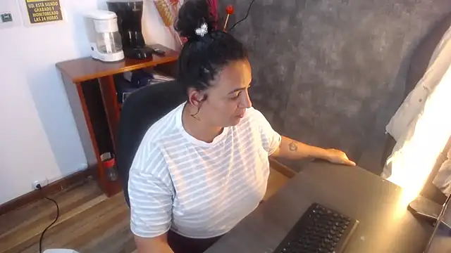 Natasha_Fox_Bms webcam
