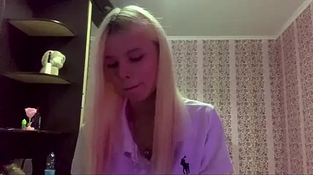 EdwinaDespres webcam