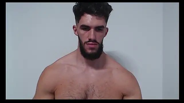 hiddenf live cam on StripChat