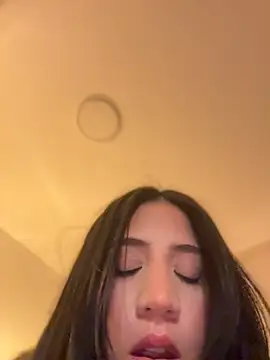 vellaah webcam