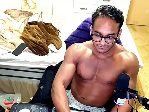 Theothermofo1 live cam on StripChat