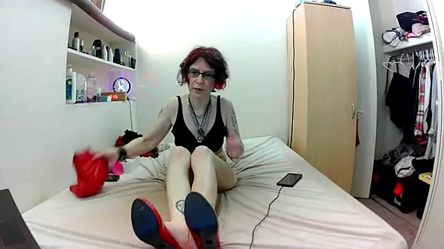 Empress_Lilith webcam