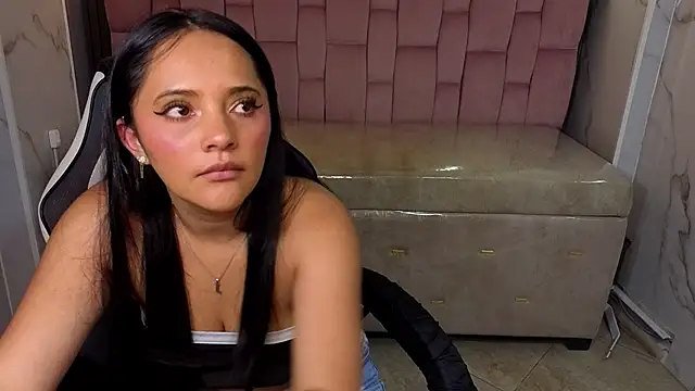 scarlett_monroe_b webcam