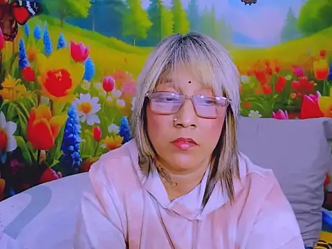 indianroxy webcam