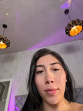 EmilyJonss_