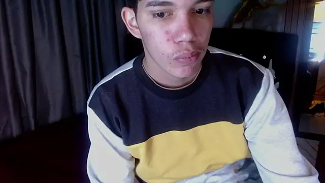 haku_nayro webcam