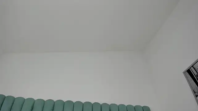 kimjonnes01 (F young) - Ride my torso anal in squat