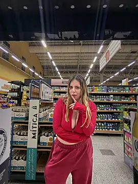 Alirawrz's live cam