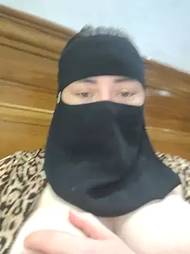 Bisan_sexy live cam on StripChat