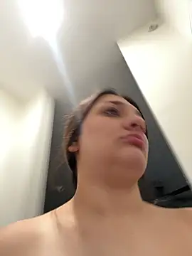 treasurebabii webcam