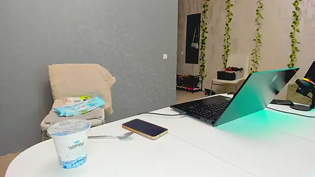 Yesss_Lilith webcam
