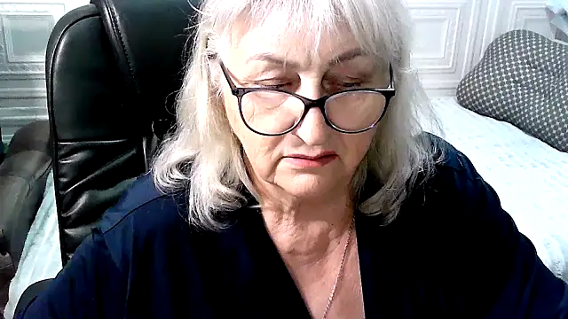 LolkaAlyss webcam