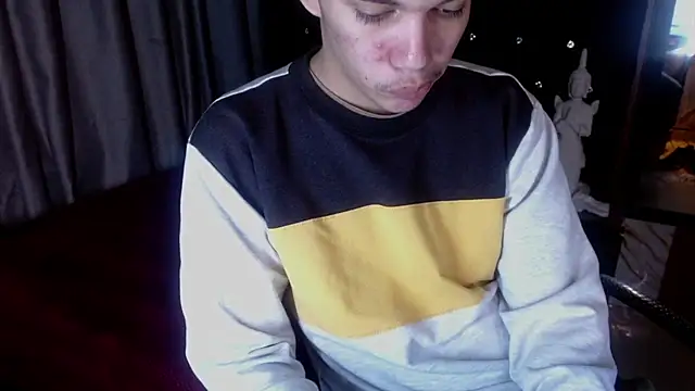 haku_nayro webcam
