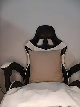 KathieeBurning webcam