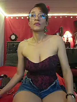 AmelieMartinez webcam