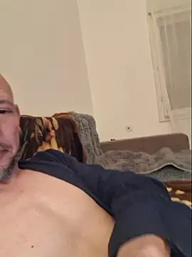 Vasember11@xh webcam