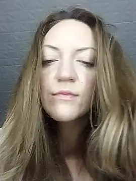 KattyLuuu webcam