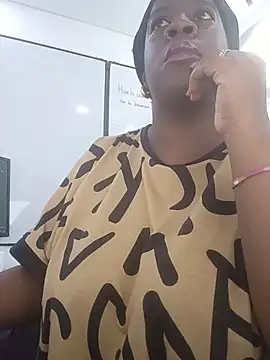 nefertiti_ebony webcam