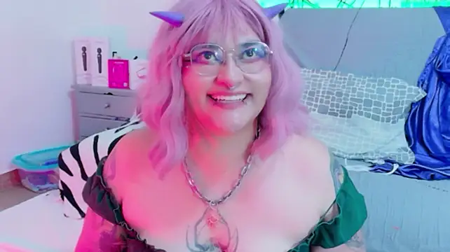 XxGreenGoodxX webcam