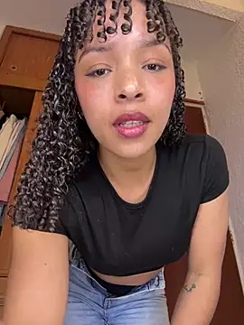 Yasmin777_ webcam