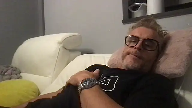 Axl_hot webcam