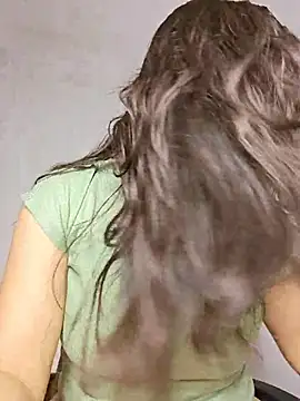 Kitty_Kalifa webcam