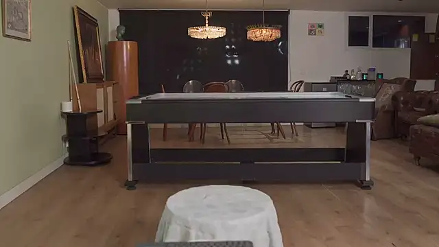 nuryforerogh_ webcam