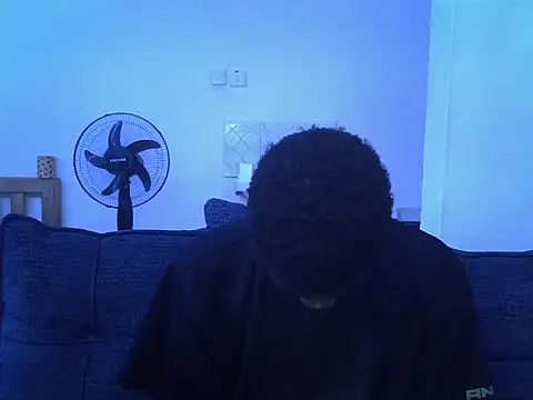 Thee_Biggest webcam