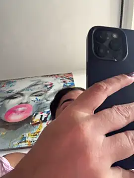 Siri_Luxx webcam