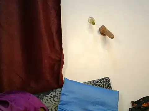 sexylushlila webcam