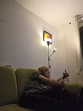 Badbitch_German_Badass webcam