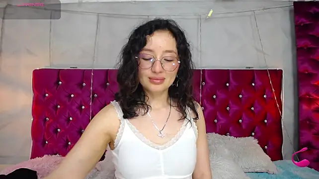 Samantha-lovve webcam