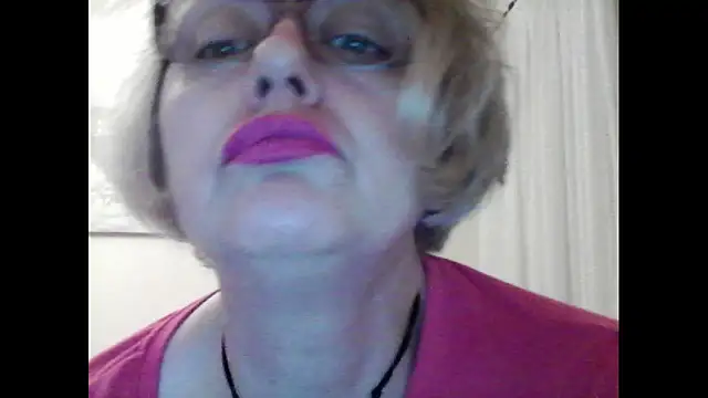 Francesca57 live cam preview
