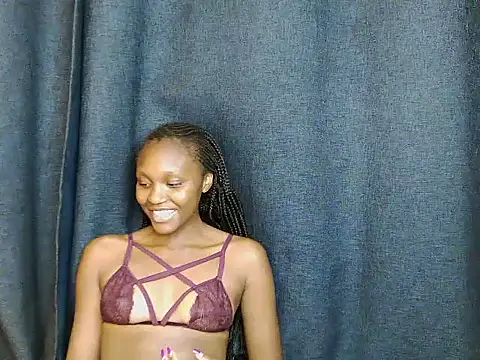 Zari_wet webcam
