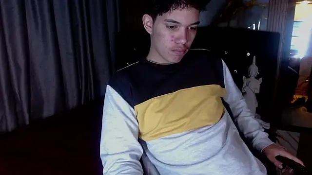 haku_nayro webcam