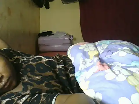 Wavyprincess webcam