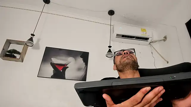 Elias_Thunderr webcam