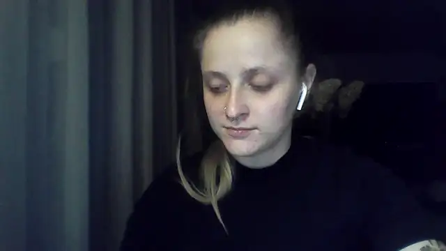 LeaWetGirl webcam