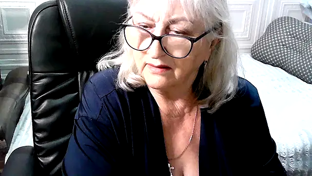 LolkaAlyss webcam