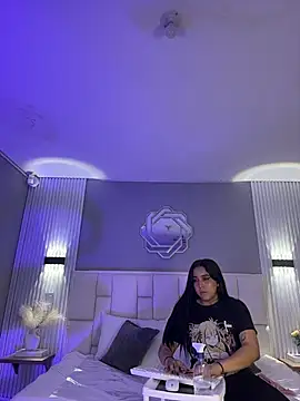KatlynRous webcam
