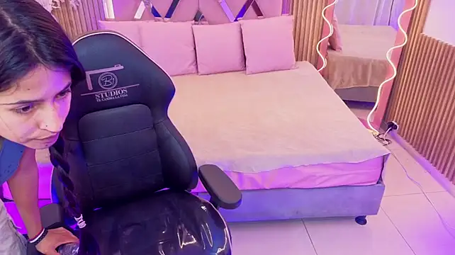 AUROORA_TAY