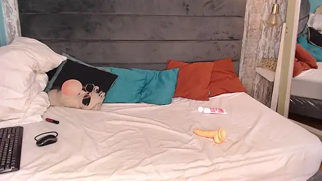 BeckyLaurens webcam