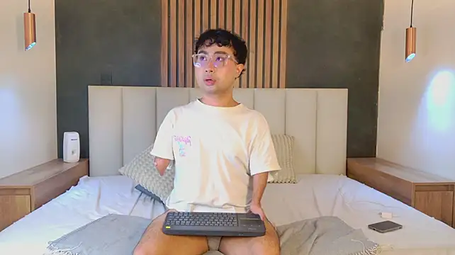 Sam_Velvett