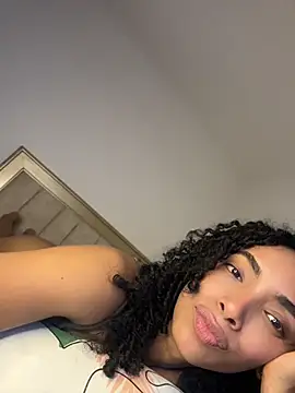 nicoleebony1