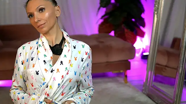 VivianneSteinX