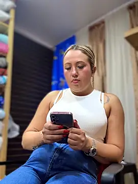 VIOLETA-25_ live cam preview