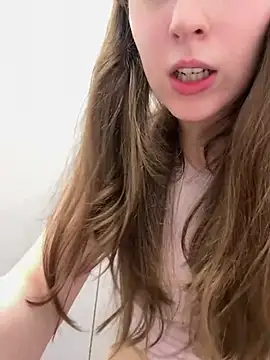 FroggyAnna 🍿 free naked stream