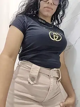 alanahot94
