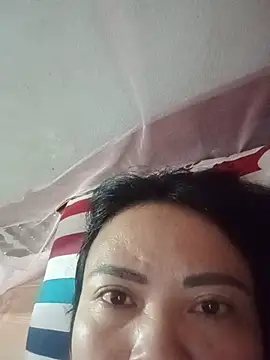 Lee_bee1